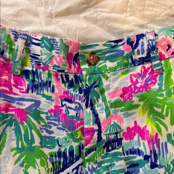 Lilly Pulitzer Salt In The Air Men Shorts - Picture 2 of 5